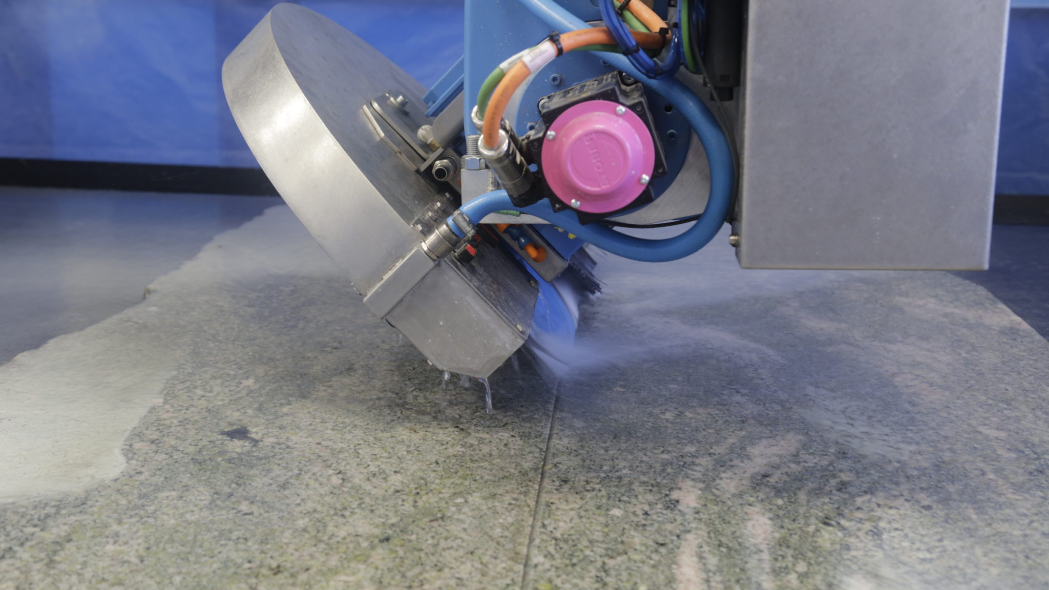 TC625 5-axis Thibaut CNC bridge saw, sawing centre | Thibaut Machines