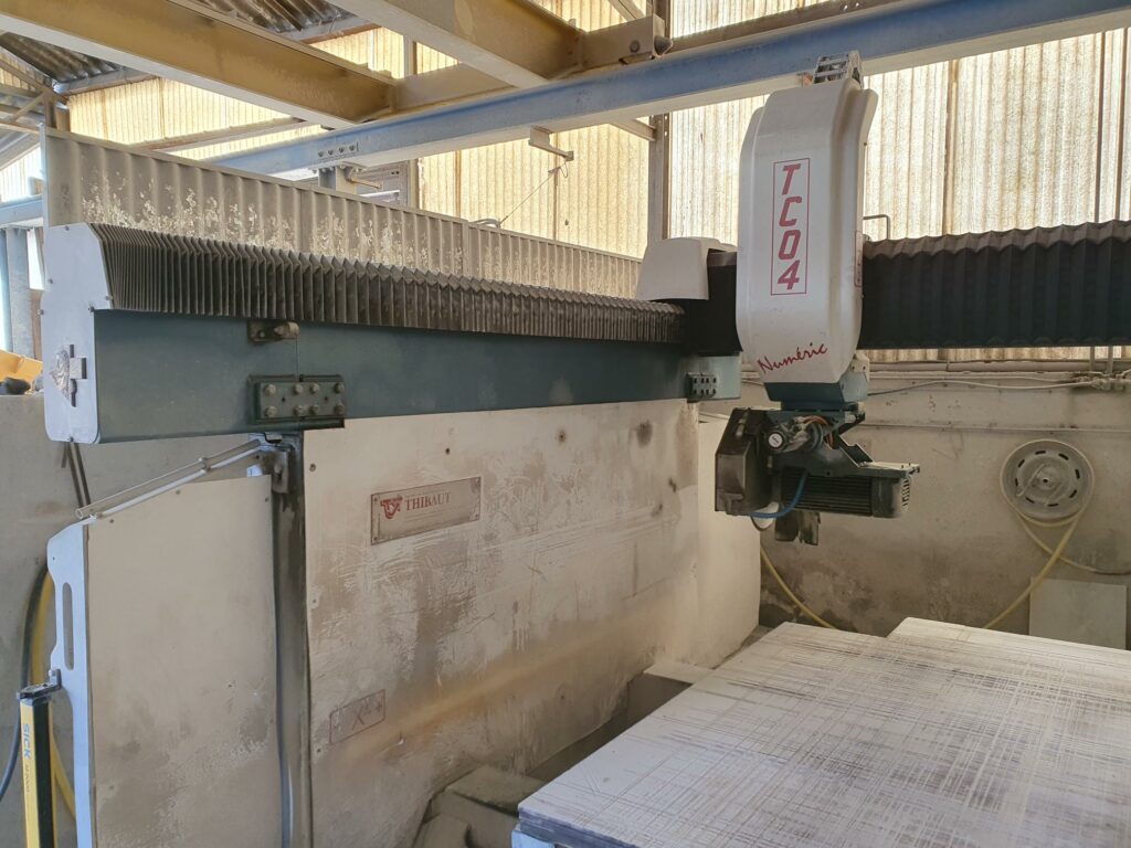 Débiteuse 5 axes Thibaut TC04 Num d’occasion