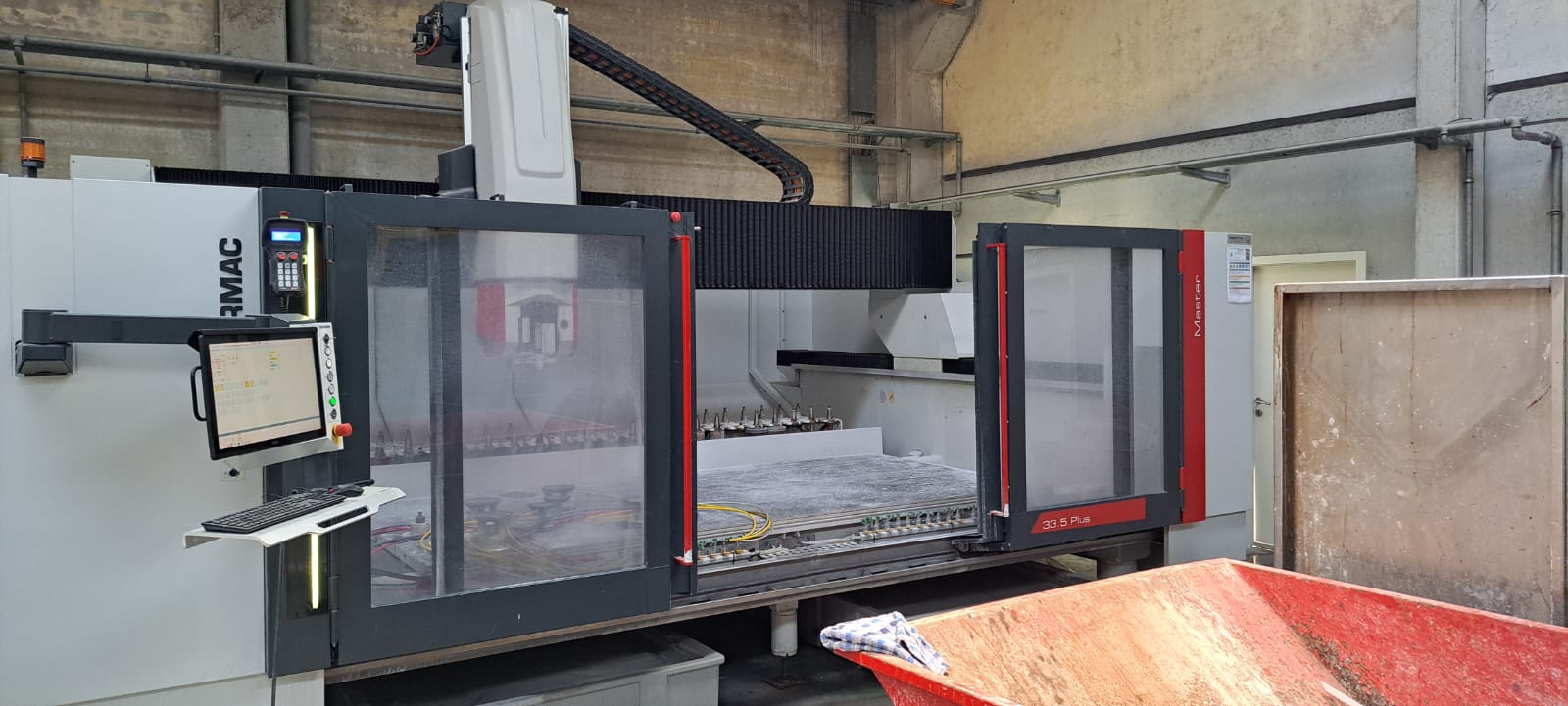 Machine Thibaut Intermac d’occasion centre d’usinage Master 33.5 Plus