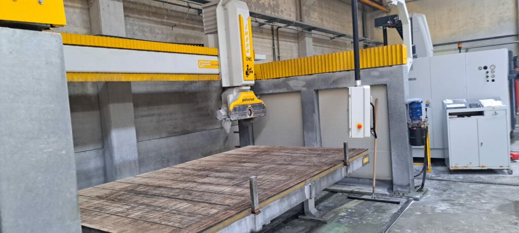 Débiteuse 5 axes d’occasion GMM Intra 36