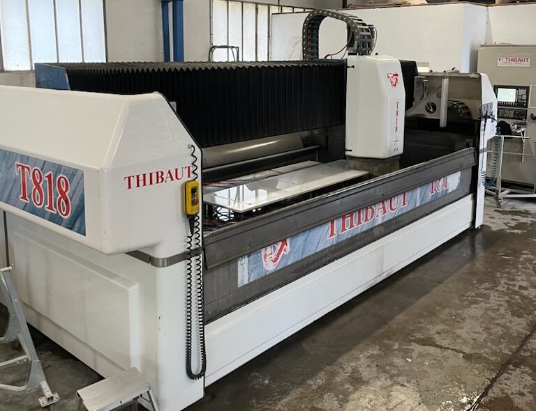 Centre d&rsquo;usinage 4 axes Thibaut T818 V1 B d&rsquo;occasion