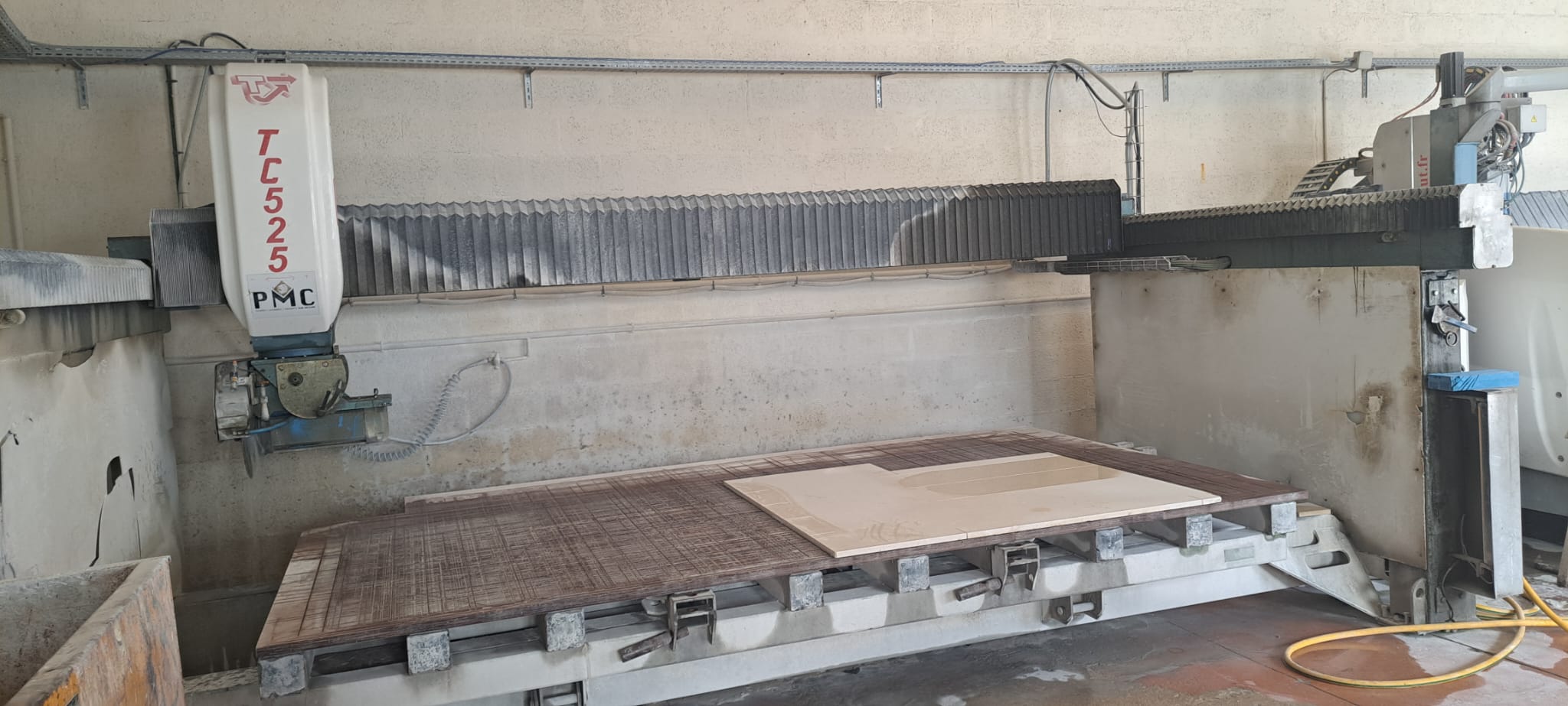 Used Thibaut TC525 bridge saw