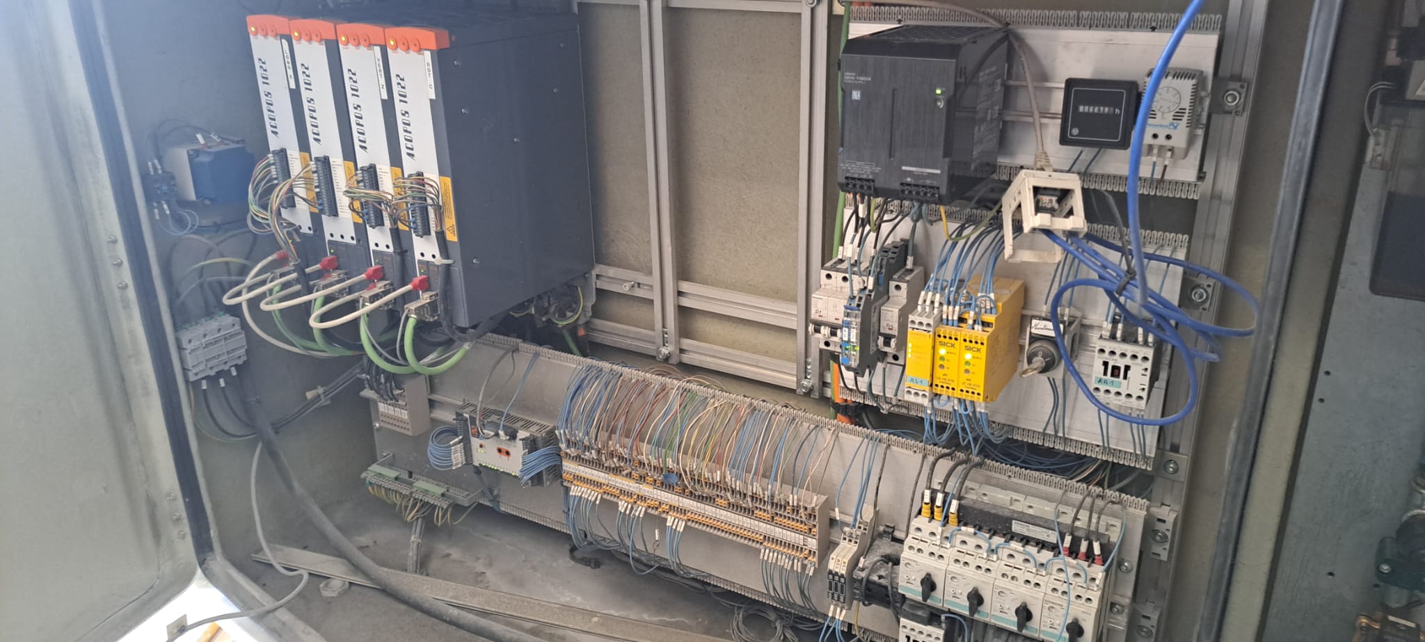 Used Thibaut TC525 bridge saw